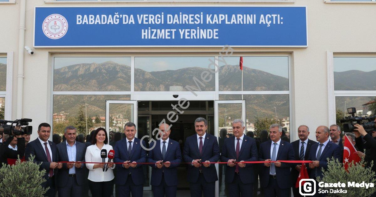 "Babadağ’da Vergi Dairesi kapılarını açtı: Hizmet yerinde" başlıklı haber için fotorealistik, profes