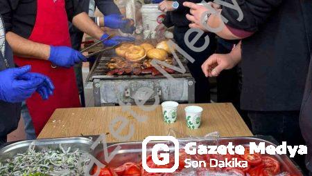 Şuhut’ta Gazze’ye destek: Öğrenciler hayır çarşısı kurdu