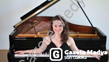 Piyanonun Genç Dehası Nehir Özzengin Forbes’un Zirvesinde