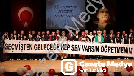 Kütahya’da Öğretmenler Günü Büyük Bir Coşkuyla Kutlandı