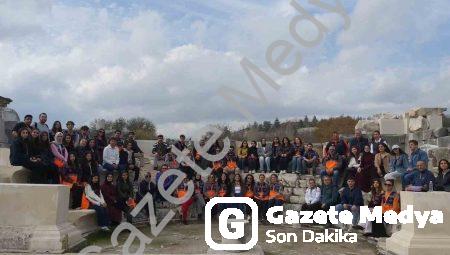 AFAD gönüllüleri Stratonikeia’da tarihle nefes aldı