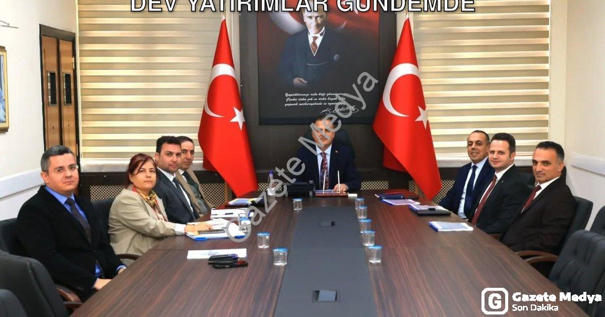 "Muğla'da Eğitimin Geleceği Şekilleniyor: Dev Yatırımlar Gündemde" başlıklı haber için fotorealistik