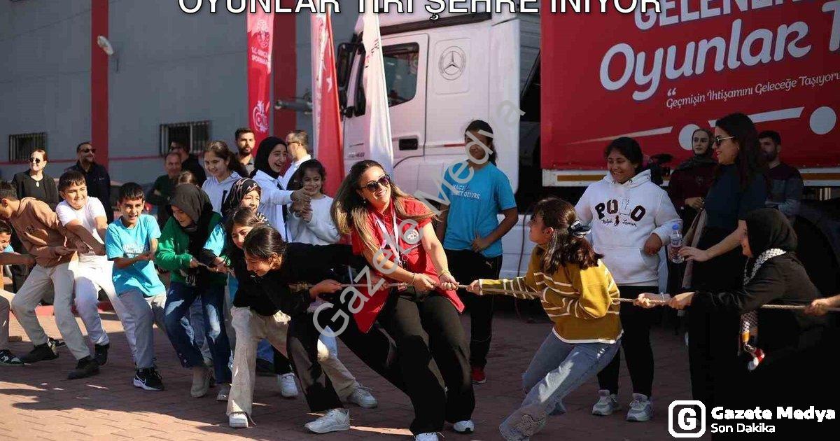 "Manisa'da Nostalji Rüzgarı: Geleneksel Oyunlar Tırı Şehre İniyor" başlıklı haber için fotorealistik