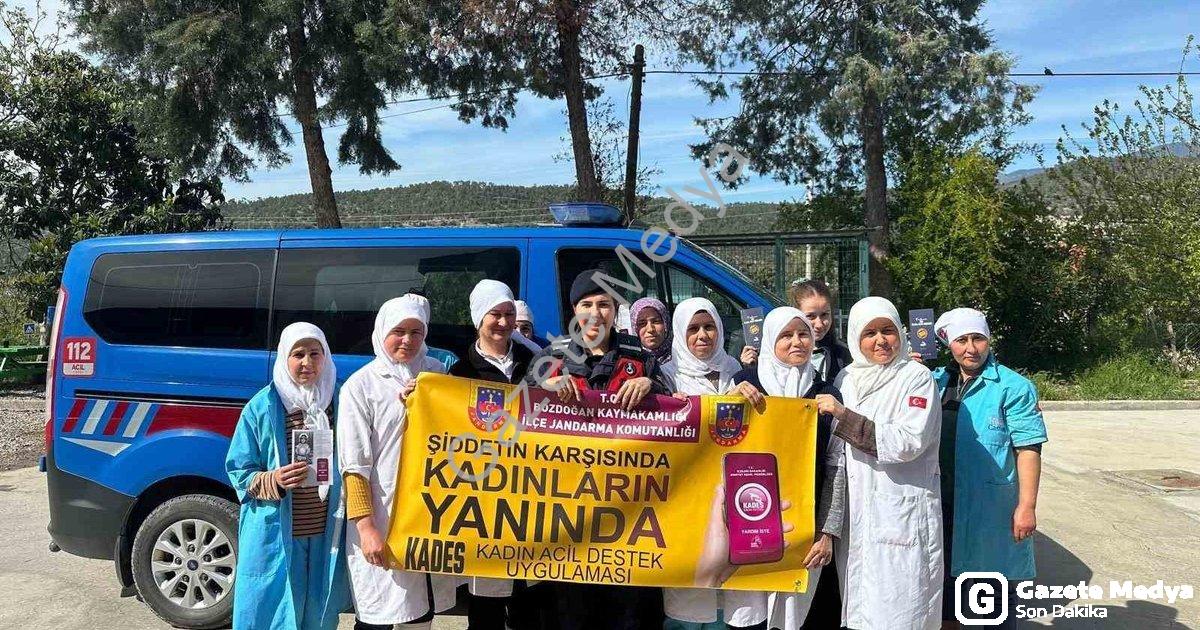 "Bozdoğan'da Kadınlara Güvenlik Kalkanı: KADES Uygulaması Anlatıldı" başlıklı haber için fotorealist