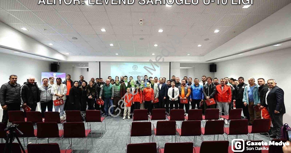 "Denizli'de Geleceğin Yıldızları Sahne Alıyor: Levend Sarıoğlu U-10 Ligi" başlıklı haber için fotore
